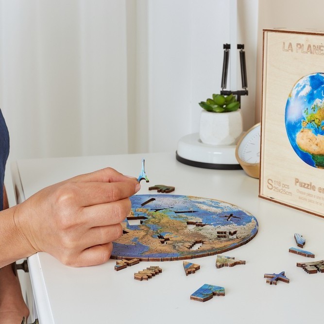 Jigsaw puzzle en bois adulte et enfant - La Planète Terre