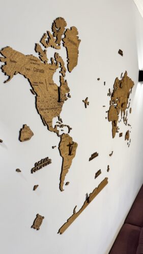 2D Wooden World Map Dark photo review