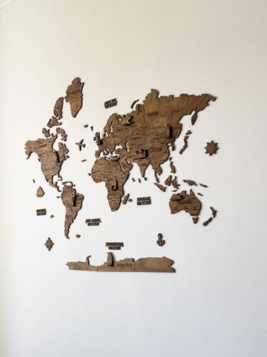 2D Wooden World Map Dark photo review